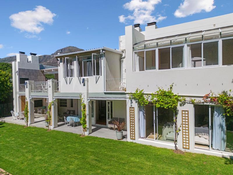 6 Bedroom Property for Sale in Northshore Western Cape